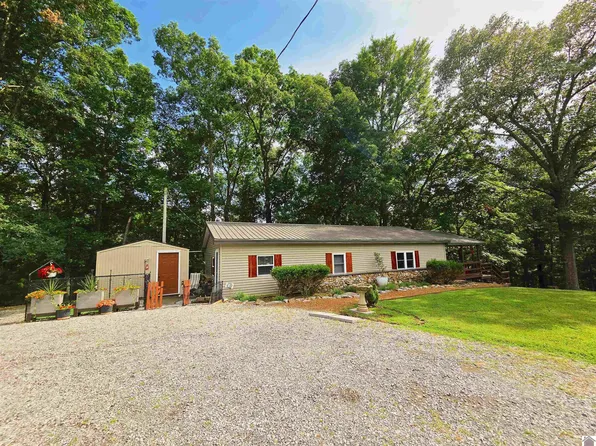 1040 Shine Ln, Cadiz, KY 42211