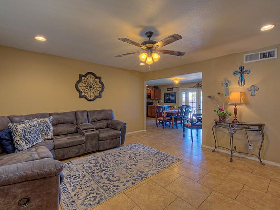 2511 W Aster Dr Phoenix AZ-large-005-5-L