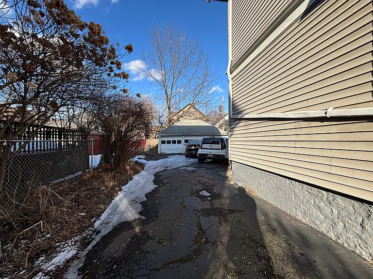 7 Roosevelt St #2 — Photo 7