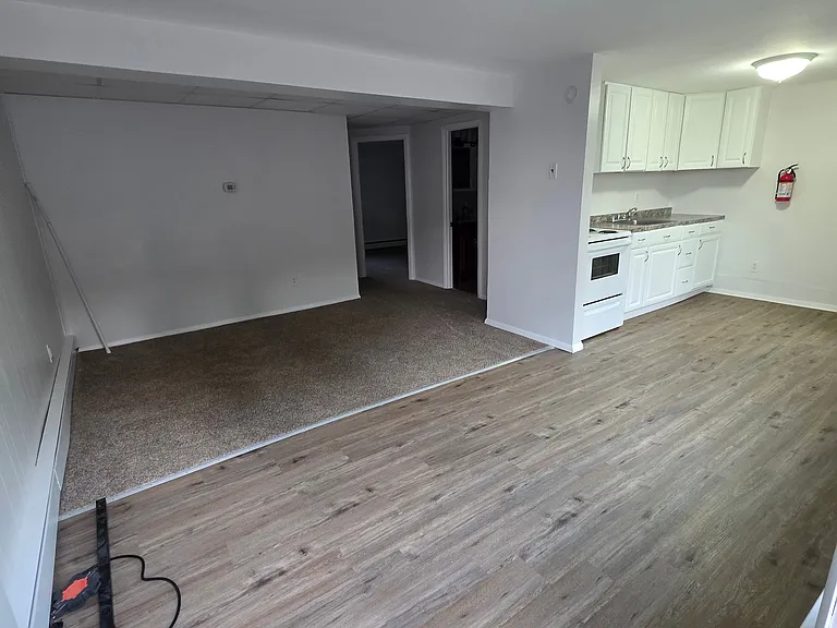 23 Twin Oak Rd #B — Photo 7