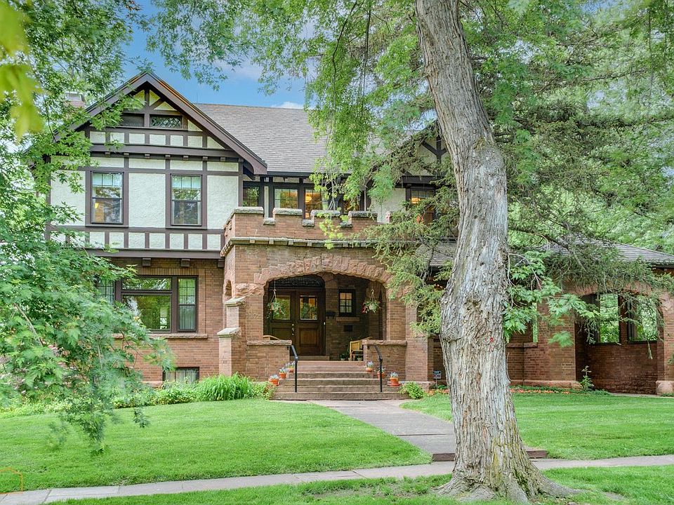 1st image of 604 Mapleton Ave