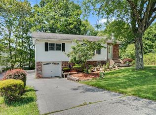 1 Austin Court, Monroe, NY 10950