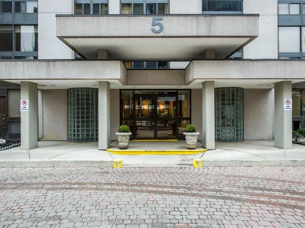 5 Kenneth Ave #1003, Toronto, ON M2N 6M7