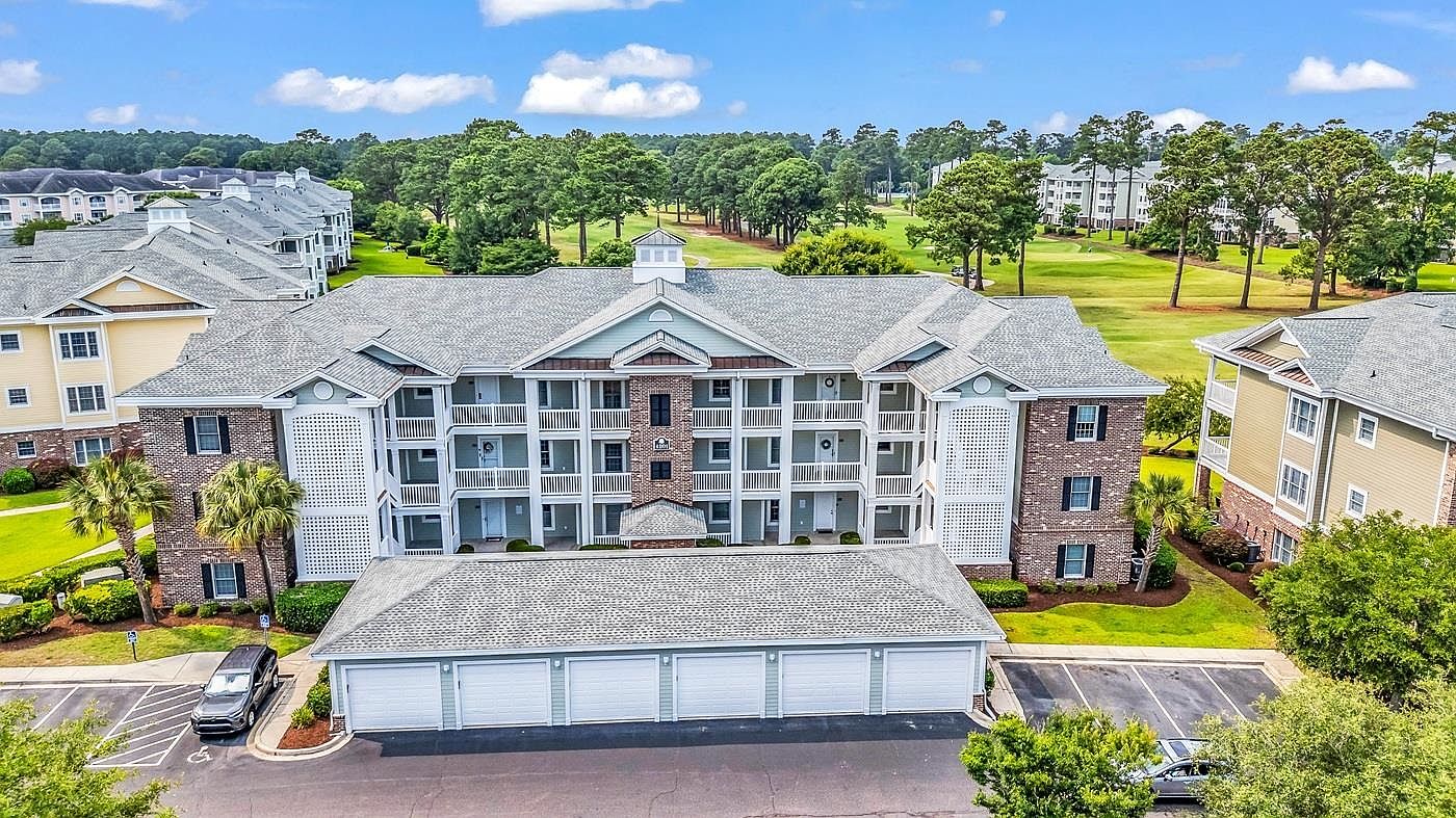 4801 Luster Leaf Circle #104