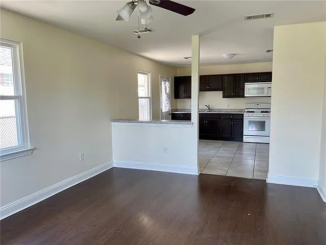 2 bed, 1.0 bath, 1000 sqft, $1,500 — Photo 3