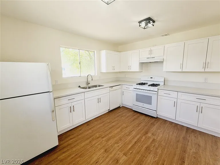 6232 Espinosa Ave — Photo 4