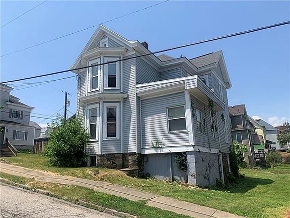 2nd image of 417 W 3rd & Oakland