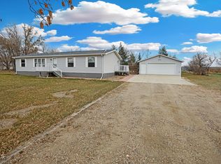 3906 2nd Ave E, Williston, ND 58801