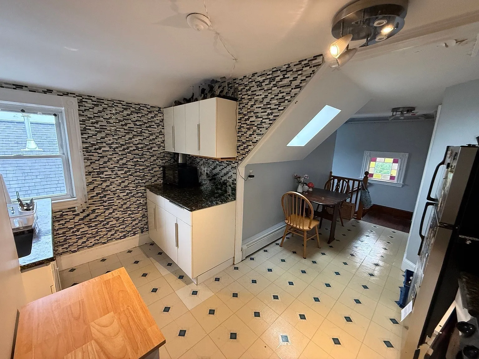 2 bed, 1000 sqft, $2,900 — Photo 4