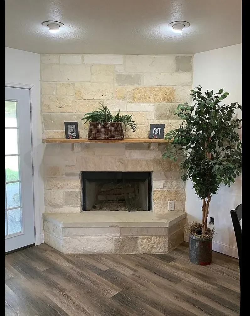 4 bed, 1748 sqft, $2,400 — Photo 4