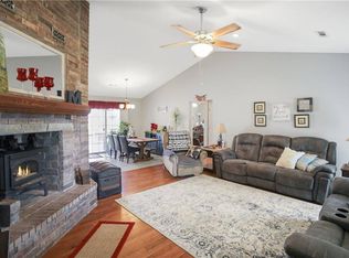 650 Walnut Ridge St, Centerton, AR 72719