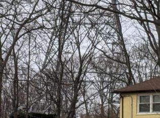 42 Sachem Rd, Lake Hopatcong, NJ 07849