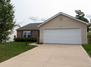 215 Caperiole Pl, Fort Wayne, IN 46825
