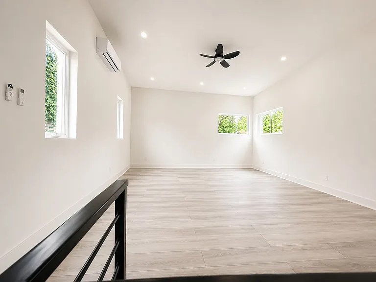 1180 Holly St NW — Photo 38