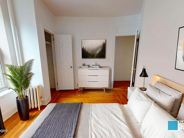 81 Olive St #6 — Photo 5