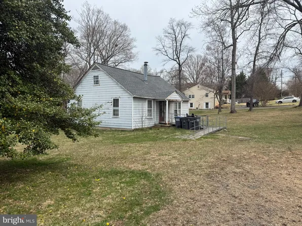 7923 Maplewood Dr, Manassas, VA 20111