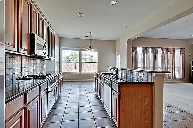 1204 Muscogee Trl — Photo 4