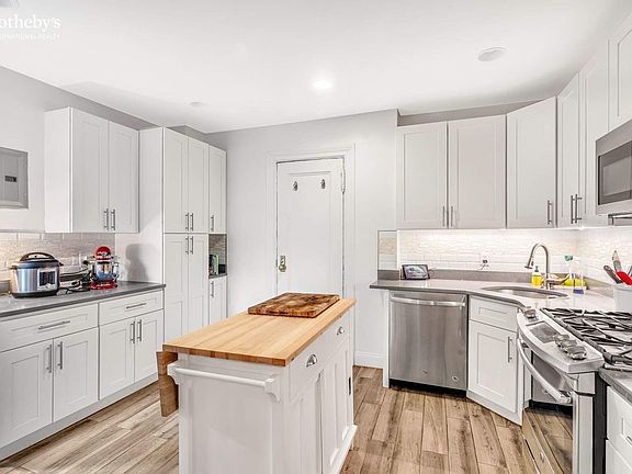 5th image of 740 W End Ave APT 84