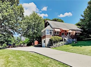 9456 Old Perry Hwy, Pittsburgh, PA