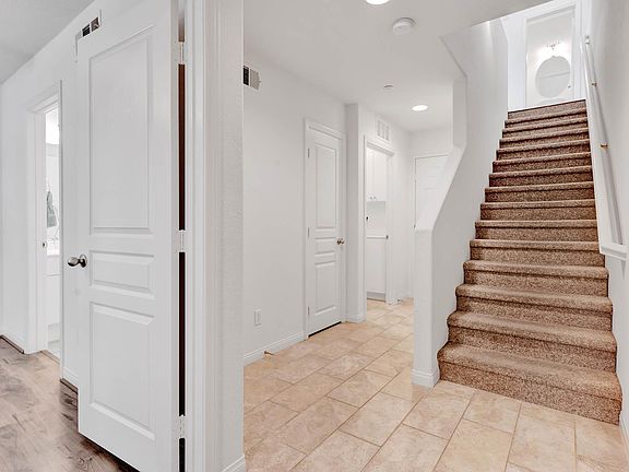 5th image of 750 Harbor Cliff Way Unit 108