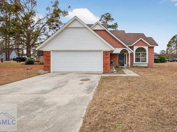 1950 Woking Ct, Hinesville, GA 31313