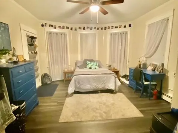 22 Pinehurst Ave, Providence, RI 02908