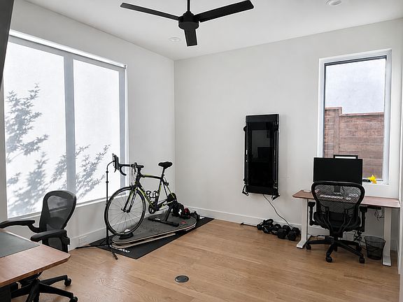 5th image of 5211 Parkland Ave