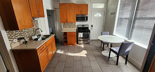 928 S Claremont Ave #1R Photo 1
