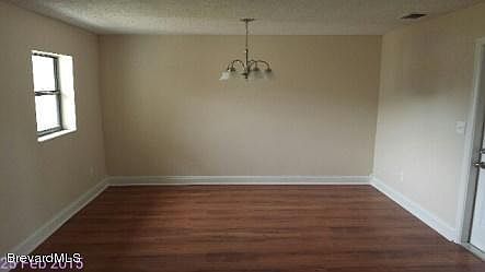 5th image of 269 Marion St