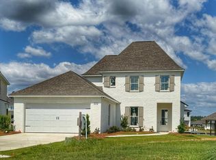 222 Herons Bay Cir, Madison, MS 39110