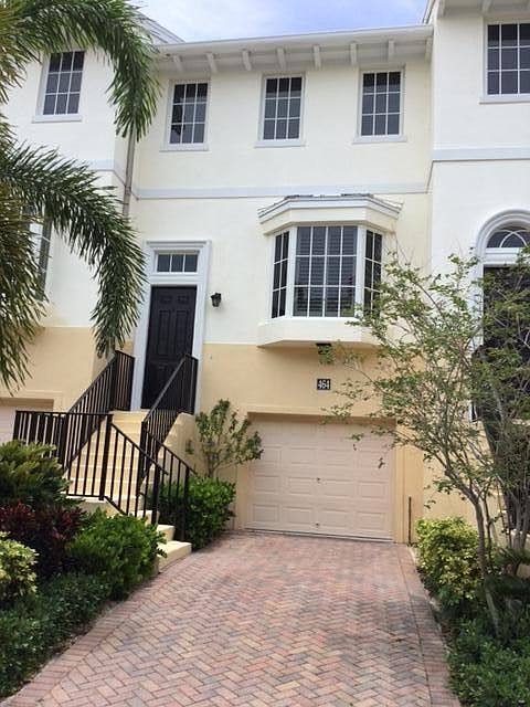 1st image of 1499 Seminole Blvd