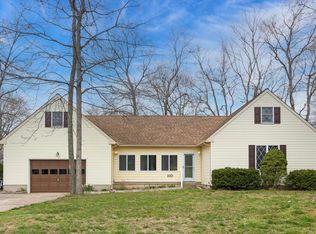 110 Holly Dr, Rio Grande, NJ 08242