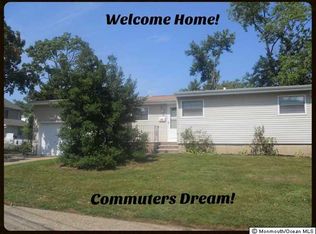 14 Colby Ln, Hazlet, NJ 07730