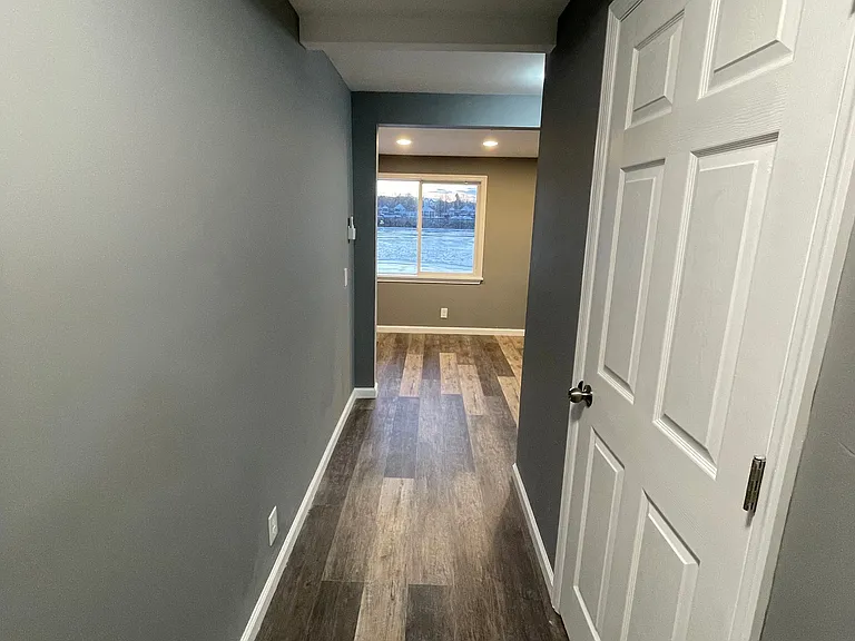 517 1st Ave #3 — Photo 7