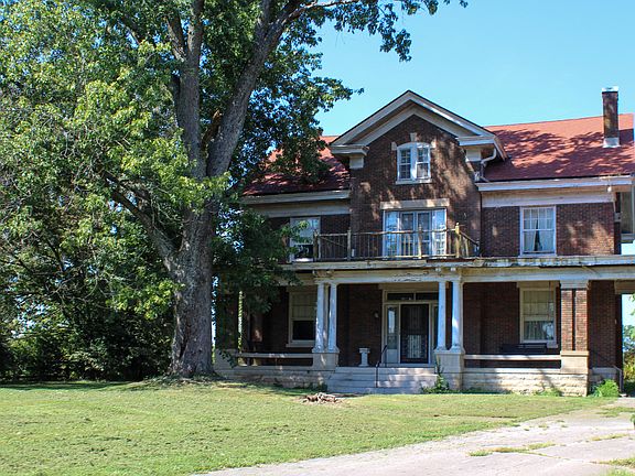 3rd image of 2120 Ironworks Rd