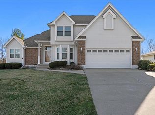 1549 SW Fredrick Dr, Lees Summit, MO 64081