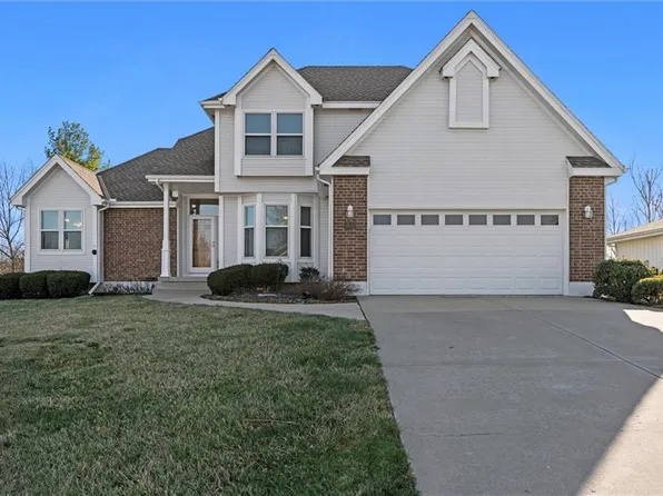 1549 SW Fredrick Dr, Lees Summit, MO 64081