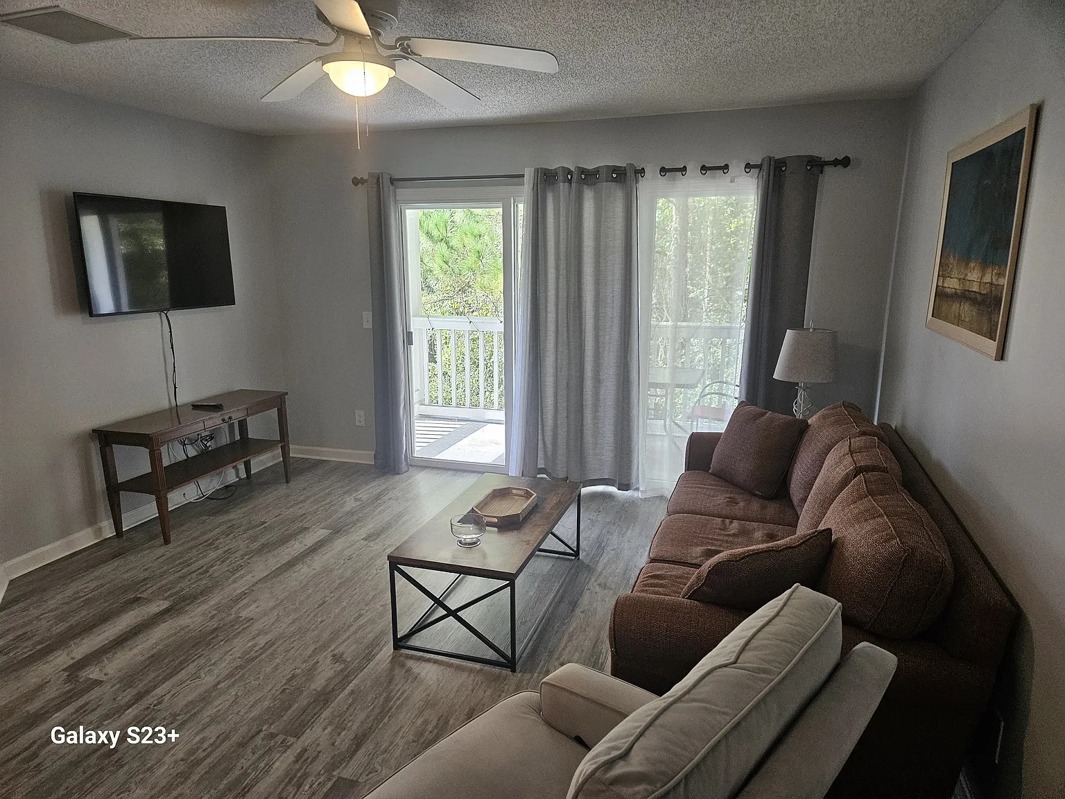 2 bed, 875 sqft, $1,600 — Photo 3