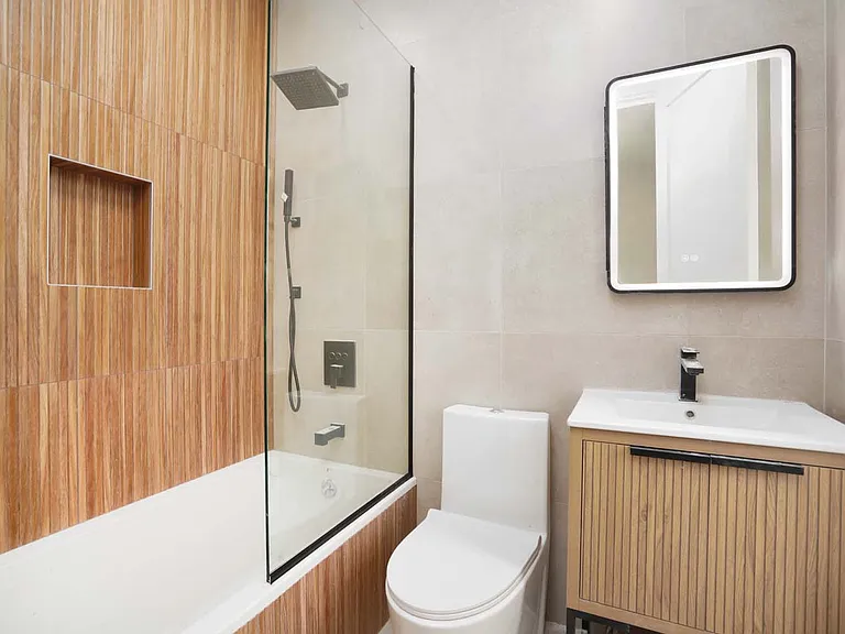 92 Manhattan Ave #2A — Photo 7