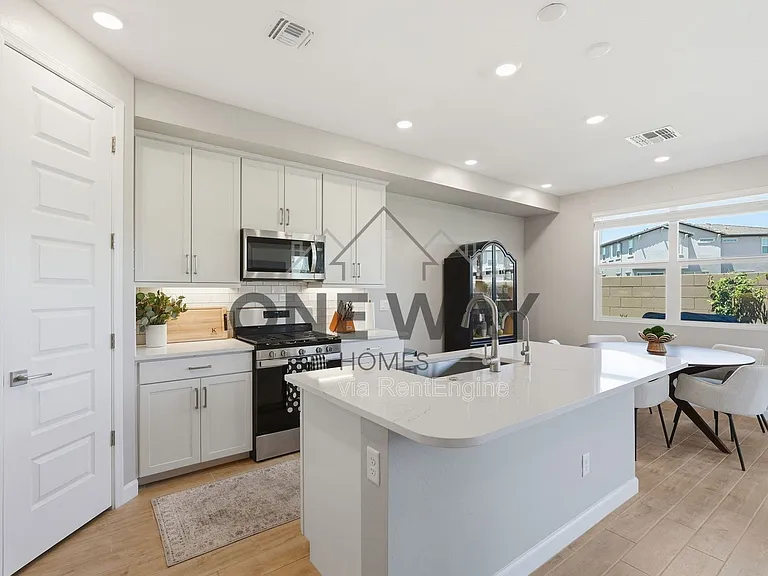 5832 E Rose Garden Ln — Photo 9