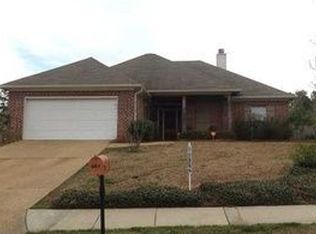 604 Huntington Dr, Brandon, MS 39047