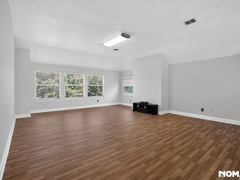 4 Westgrove Ct — Photo 5