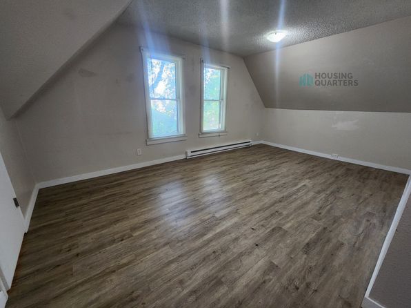 1523 W Sharp Ave APT 3