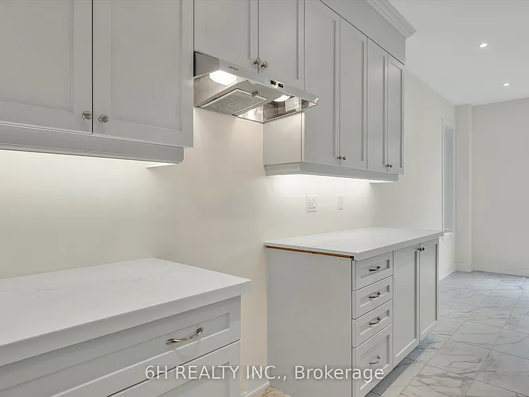 816 Griffin Trl — Photo 13
