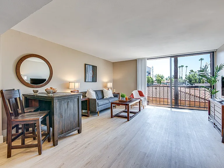 The Meridian at Laguna Hills - 55+ Active Adult Apartments — Photo 23