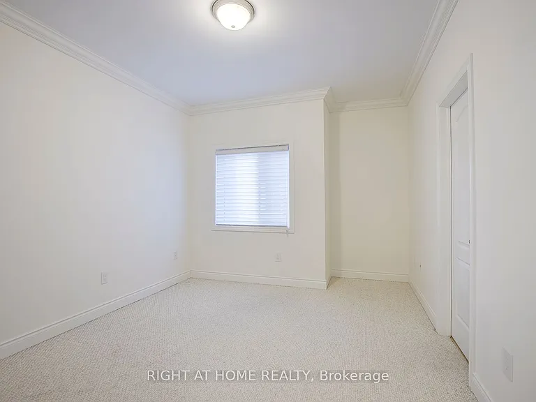 3182 Sunflower Dr — Photo 32