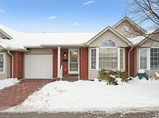 360 Erbsville Rd #7, Waterloo, ON N2T2W2