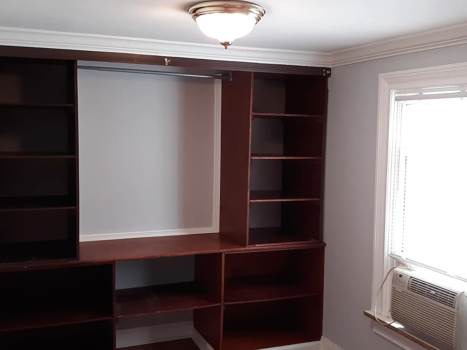 3 bed, 1335 sqft, $2,500 — Photo 3