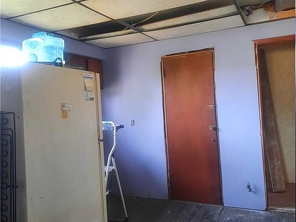 4th image of 13 Miller Ave