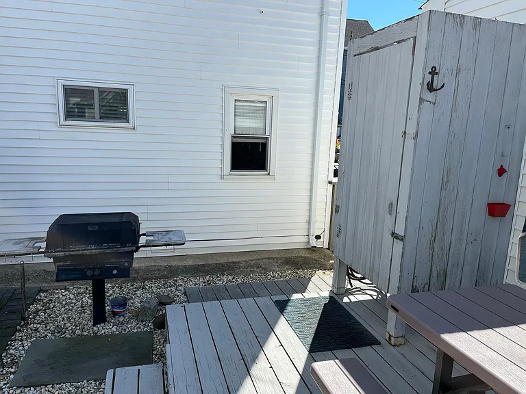 113 Carmel Dr — Photo 17